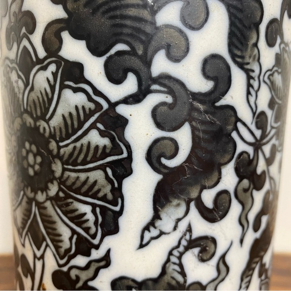 Dark Floral Asian Vase with Handles, Traditional style - Picture 6 of 10